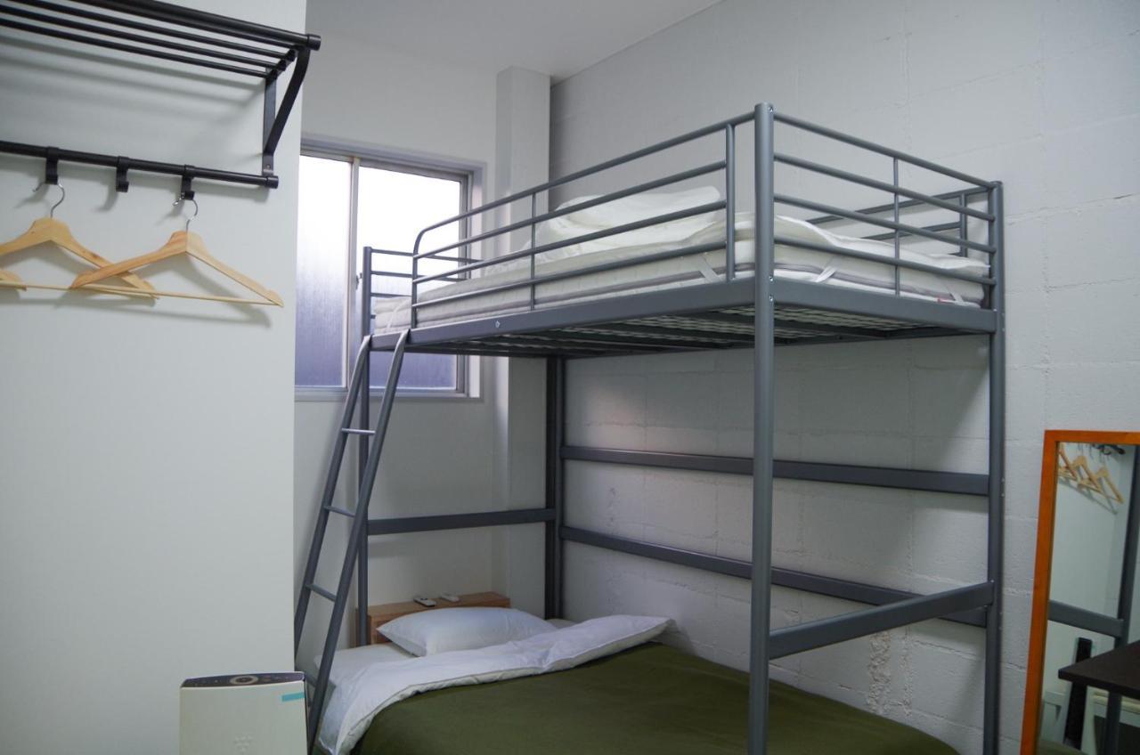Travelers' House Roots Hostel Такаока Екстериор снимка