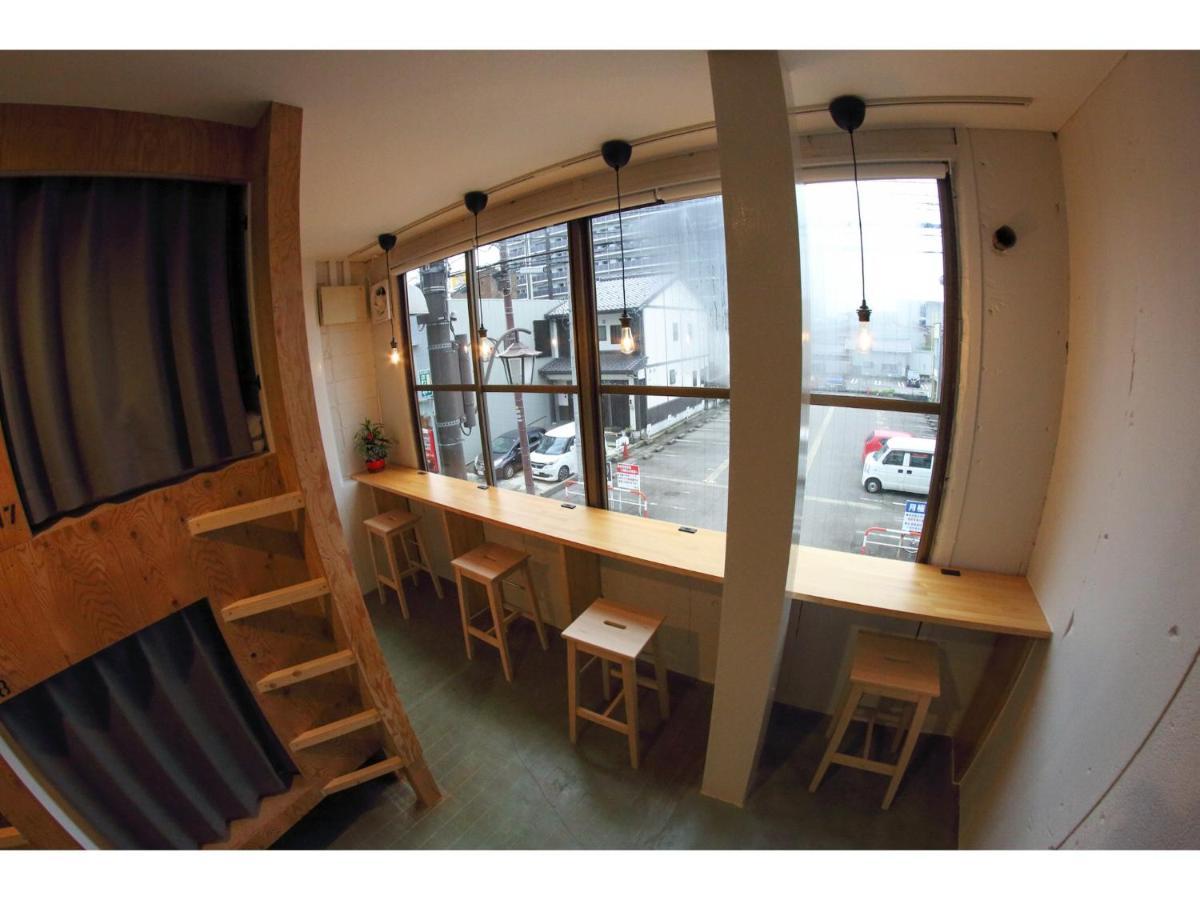 Travelers' House Roots Hostel Такаока Екстериор снимка